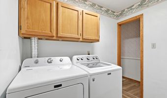 26 W Hill Valley Dr, Indianapolis, IN 46217