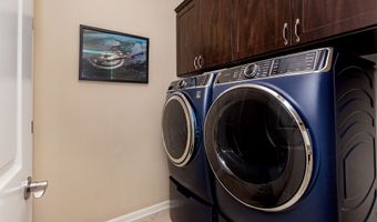 938 15th St SE, Altoona, IA 50009