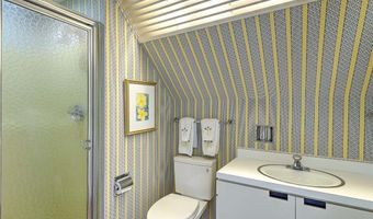 119 ADAMS POINT Rd, Barrington, RI 02806