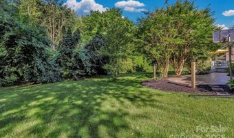 5 Fairway Dr, Arden, NC 28704