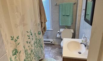 822 N 5TH St, Reading, PA 19601