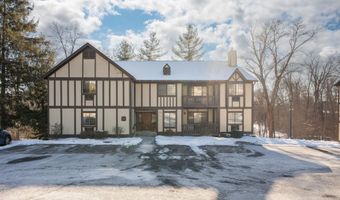 26 Essex Ct 26, Brookfield, CT 06804