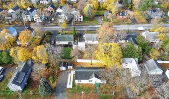 202 Pearl St, Bangor, ME 04401