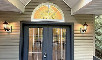 15 Shakespeare Dr, Albrightsville, PA 18210