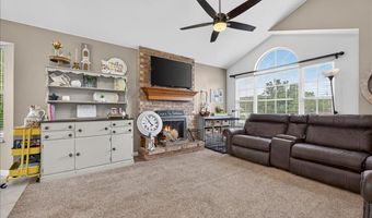 1873 Fox Pointe Dr, Arnold, MO 63010