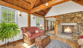 39 Sunset Hill Rd, Canterbury, NH 03224