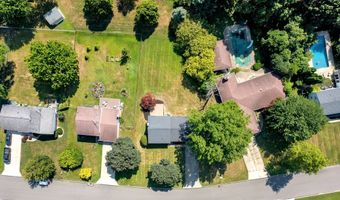 1055 Thomas Dr, Ashland, OH 44805