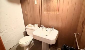 439 E 8th St, Alton, IL 62002