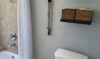 2400 Altisma Way B, Carlsbad, CA 92009