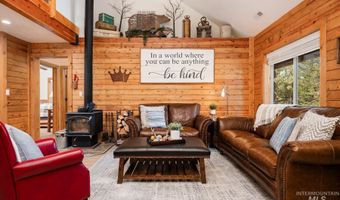 10390 Gamann Dr, Cascade, ID 83611