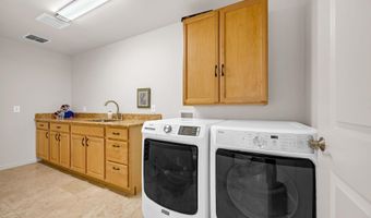 390 Pualoa Nani Pl, Kihei, HI 96753