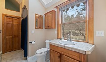 511 Tripps Corner Rd, Exeter, RI 02822