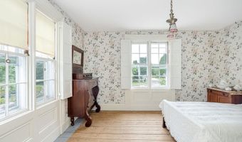 299 Davisville Rd, North Kingstown, RI 02852