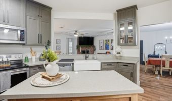 1402 W Johnson Ave, Aransas Pass, TX 78336