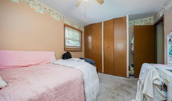 137 Empire Dr, Columbus, OH 43230