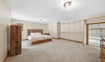 1210 E Rolling Hills Dr, Augusta, KS 67010