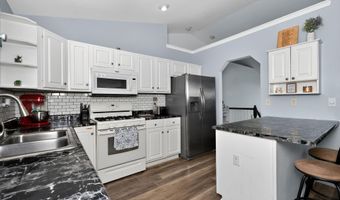 1168 Parkside Dr, Alexandria, KY 41001