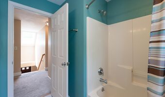 33 Hobart Hill Rd, Brookline, NH 03033
