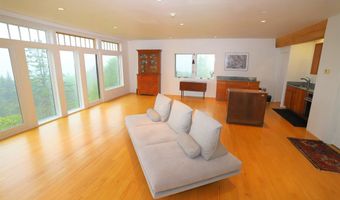 968 Centebar Rd, Albany, VT 05845