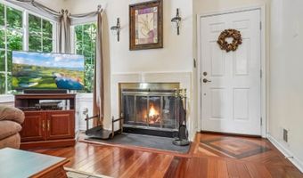 46 Stevens Ct, Bedminster, NJ 07921