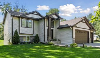 17320 Staples St NE, Andover, MN 55304