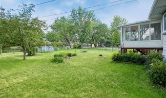880 Whitney Dr, Apple Valley, MN 55124
