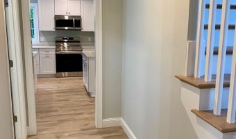 47 Woodbrey Ln, Standish, ME 04084
