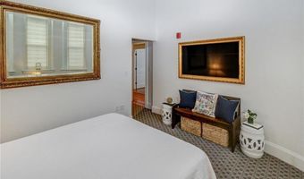 32 Carey Street St, Newport, RI 02840