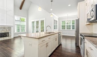 209 HICKORYWOODS Dr, Auburn, AL 36830