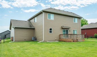 506 NW Ridgeline Dr, Ankeny, IA 50023