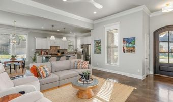 400 Halifax Cir, Benton, LA 71006