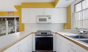 73 Thames St 1, Newport, RI 02840