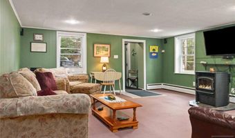 5 Fanwood Ct, West Milford, NJ 07421