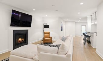 6213 DAHLONEGA Rd, Bethesda, MD 20816