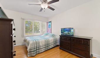 200 N Forest Ct, Addison, IL 60101