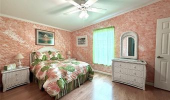 194 S PORT ROYAL Ln, Apollo Beach, FL 33572