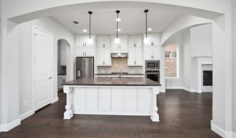 911 Midland Dr, Allen, TX 75013
