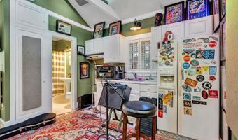 1230 GOLDEN Ln, Orlando, FL 32804