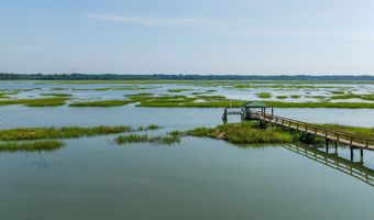 24 Presnell Cir, Beaufort, SC 29902