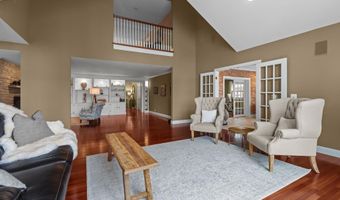 140 RIVER Dr, Appleton, WI 54915