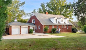 1429 E Calhoun St, Anderson, SC 29621