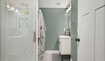 1858 Rutledge St, Madison, WI 53704