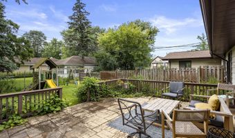 2605 W 8TH St, Appleton, WI 54911