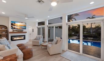 212 OAK Ave, Anna Maria, FL 34216