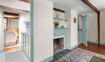27 William St, Newport, RI 02840