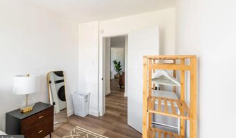 250 S REYNOLDS St 1004, Alexandria, VA 22304