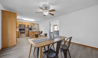 13294 212th Ave, Anamosa, IA 52205