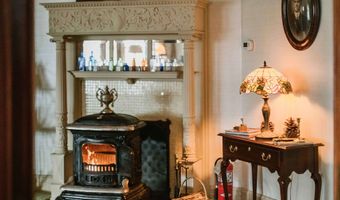 124 Elm St, Bennington, VT 05201