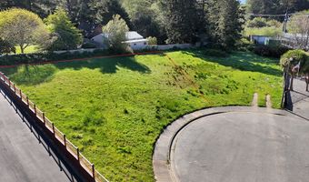 6923 OAKWOOD Ct, Brookings, OR 97415