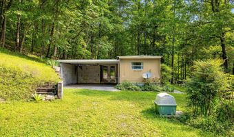5203 Howardsville Rd, Apison, TN 37302